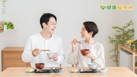 不用追求無毒！真正該做的是讓身體會「自己排毒」