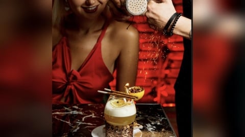 墾丁辣妹調酒攤再爆天價坑客！4杯酒狂收2500元