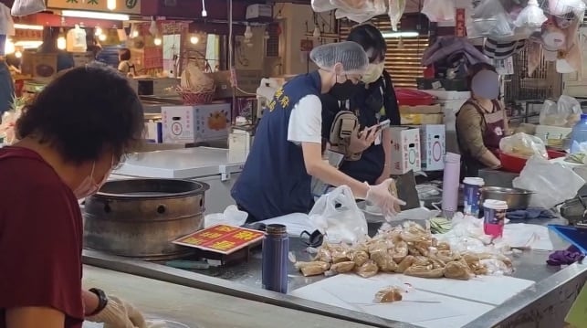 清明節吃潤餅竟吃到集體食物中毒?營養師揭「2內餡」是食安高風險食材