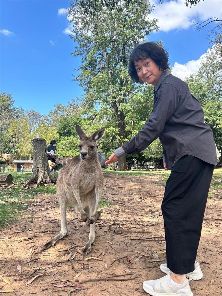 王月倒地撞頭急救「頭蓋骨1片遭摘」！最新近況曝光…醫揭搶命內幕：豆腐放硬盒子