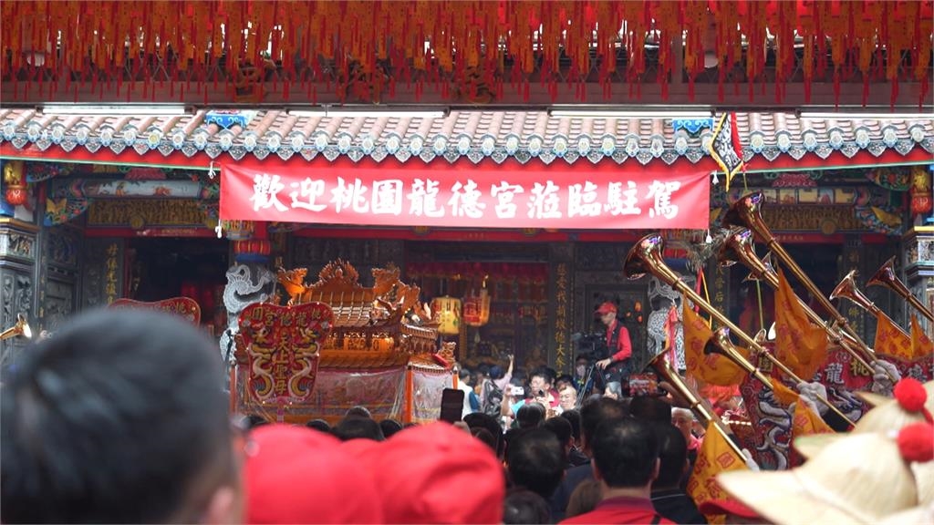 "嬌"點看過來! 桃園龍德宮遶境 "女力大爆發"扶鑾轎