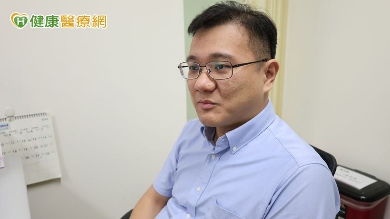 76歲嬤遭3犬狂咬全身200撕裂傷 反覆清創+高壓氧治療加速修復