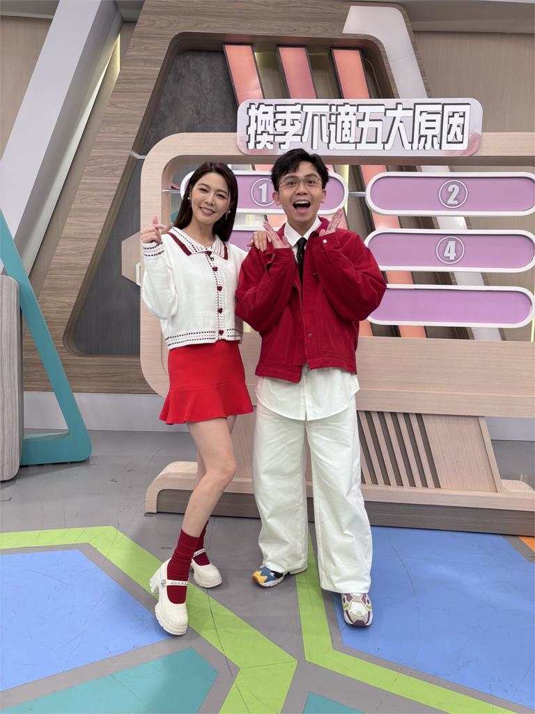 王思佳穿搭亮片沒在怕！當媽後皮膚易發癢、小孩還摳掉裝飾品