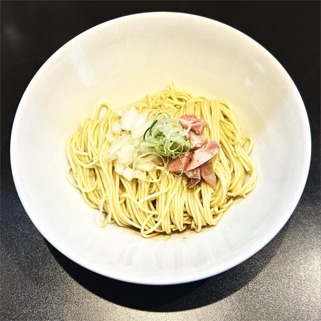 日拉麵名店「禁客玩手機」掀論戰　老闆無奈嘆「不喜歡就別來」！