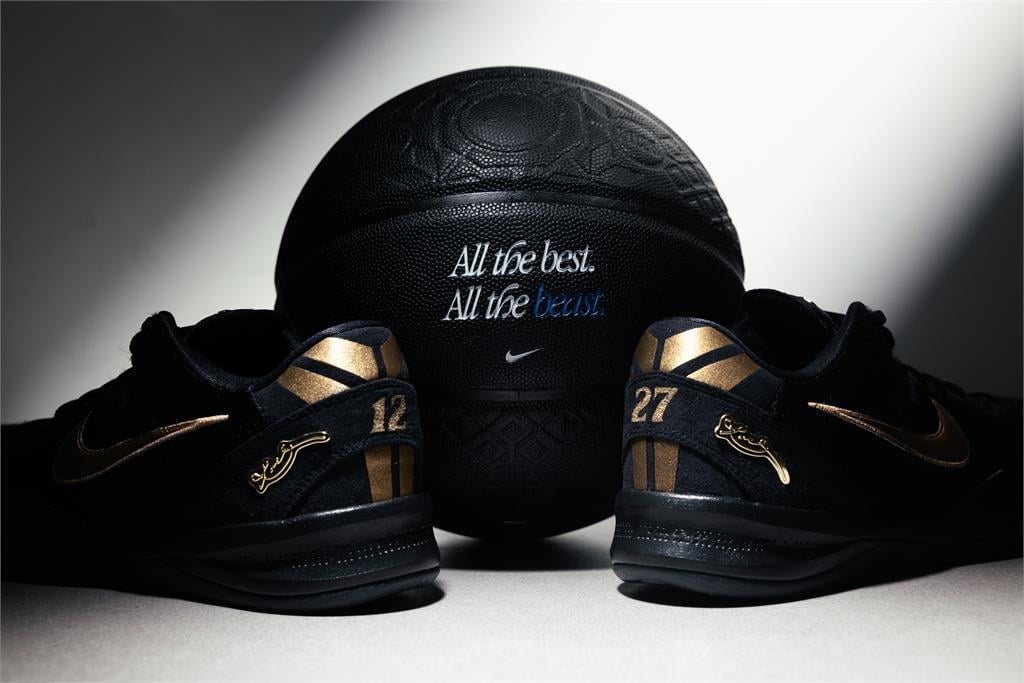 PLG(影)／生涯最後一雙戰靴！林志傑引退前夕收「特製獸毛球鞋」炸出驚喜表情包