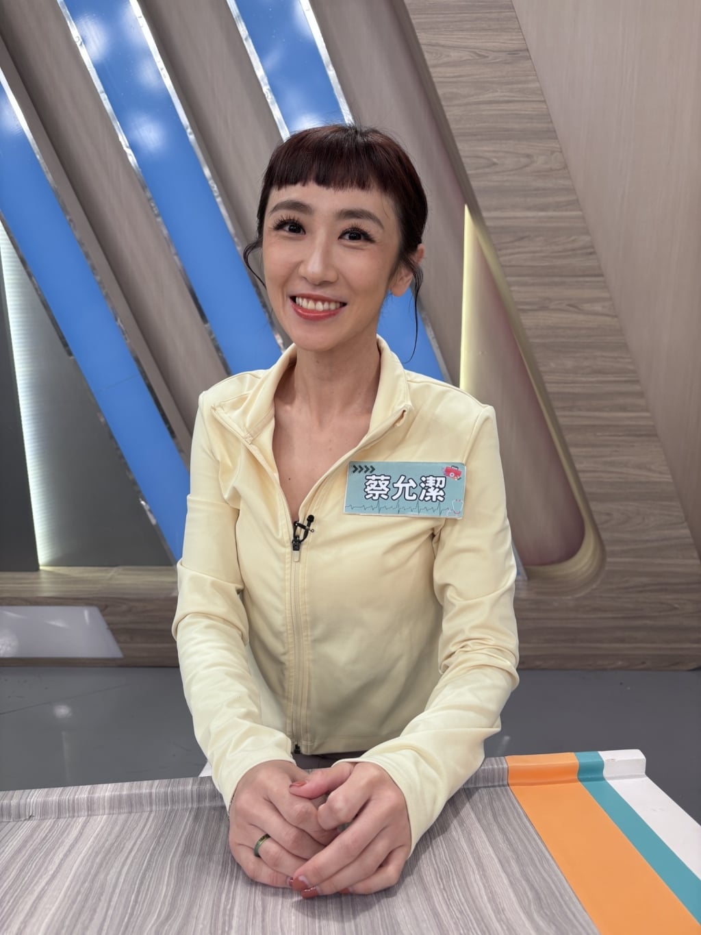 (影)／蔡允潔佩服醫護人員身強體健全年無休？洪暐傑醫生來解答