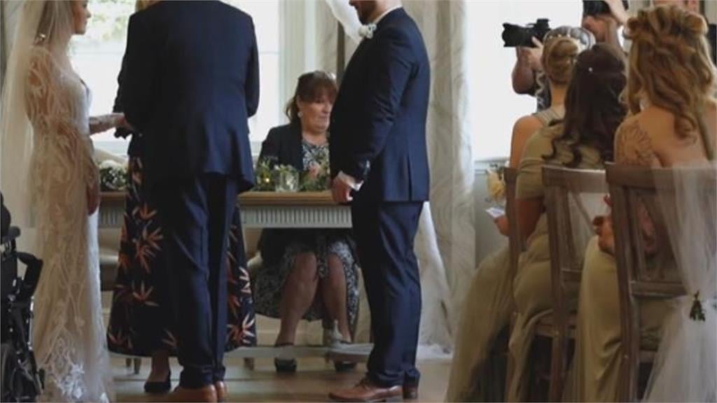 「大型社死現場」參加泰國婚禮太隨便！網友崩潰喊：像裸奔在路