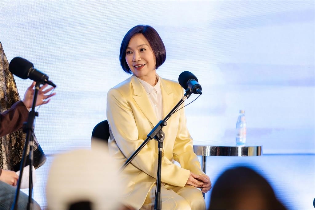 當戲曲國寶遇上世界皇后！唐美雲、妮妃雅首度同台