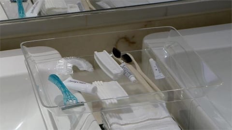 牙刷「直立晾乾」竟會狂滋生細菌？醫曝超噁真相：跟馬桶刷一樣髒