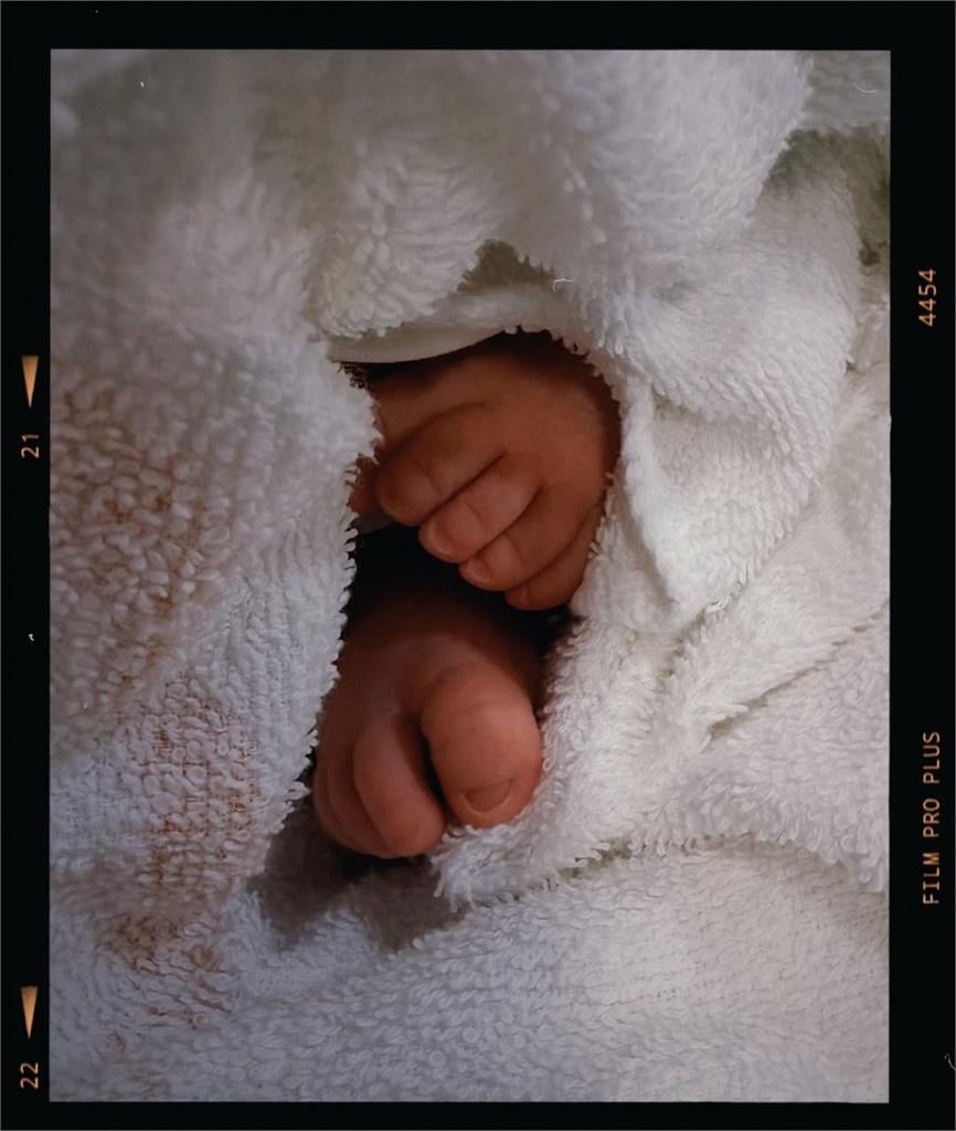 王齊麟很會！陳詩媛產後不到1月「火速甩肚」告白愛妻撒糖：最美媽媽