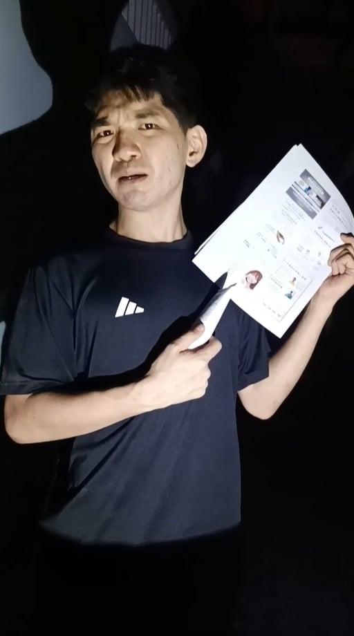 晚安小雞闖「緬甸死寂病院」開直播！一轉身驚見「黑掌印」…網嚇歪：白衣服走過去