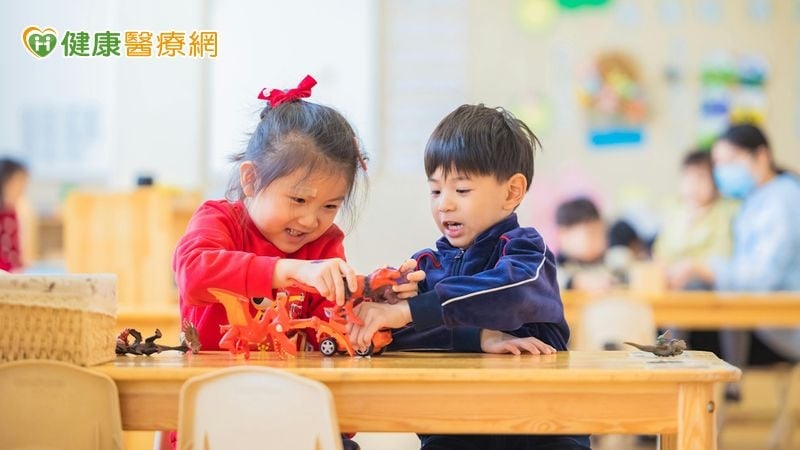 每5人就有1人社交焦慮！兒盟：學童拒學失眠比例飆　E人也難逃