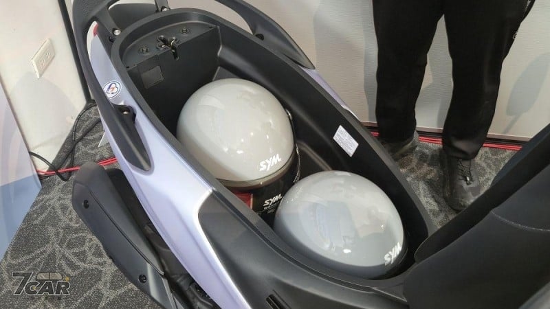 油耗與機能同步升級，最低新臺幣 47,700 元起！　SYM 推出 2026 年式迪爵 125