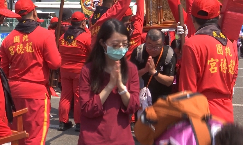 桃園龍德宮四媽祖繞境徒步南巡　上萬名信徒熱情跟隨