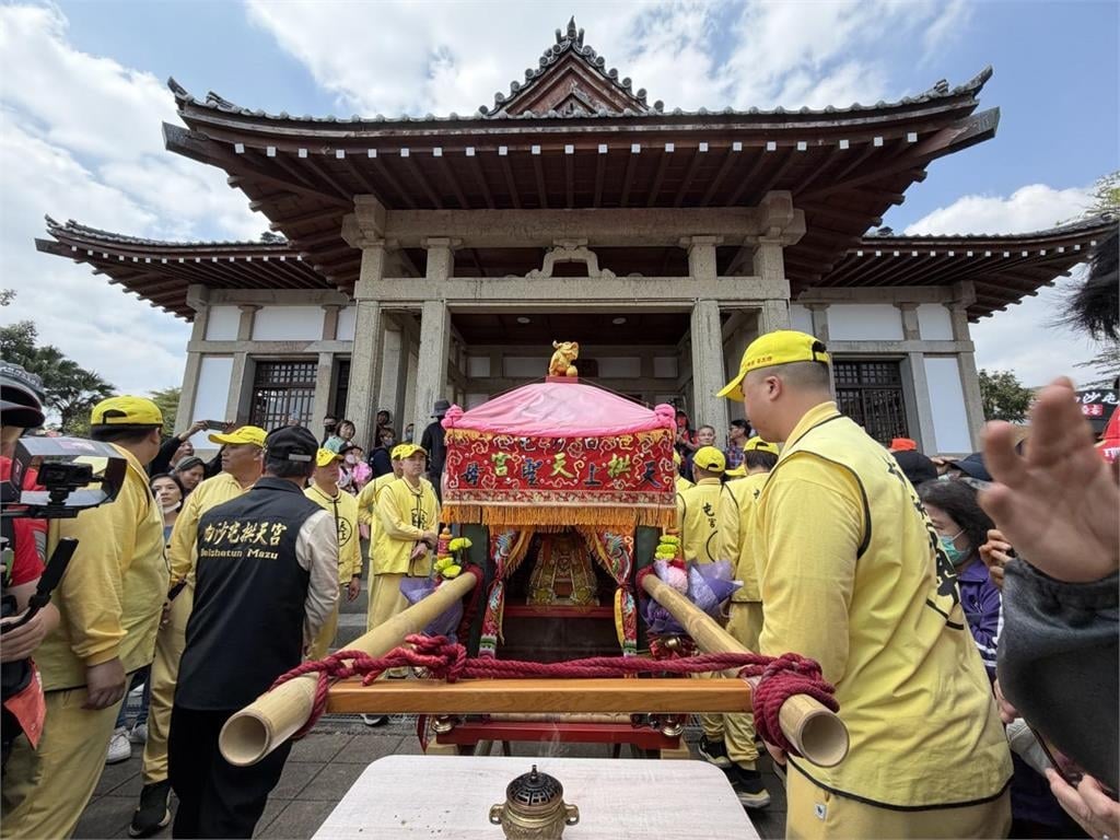 不要口渴才喝水！白沙屯媽祖進香「5狀況超常見」專家曝護體秘訣：減輕負擔