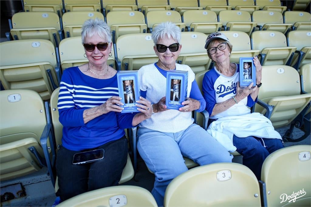 MLB(影)／大谷娃娃搖頭日孟西單場三轟致敬！本人笑說：我只差投出10次三振