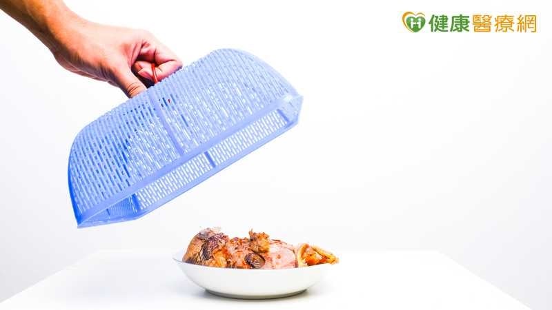 天氣轉熱防「感染性腹瀉」上身　醫談食品保存盲點：1物無法取代冰箱