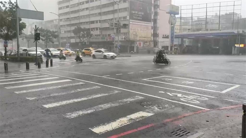 「辛樂克」大V轉升級猛鬼颱！氣象署急警「8縣市抓穩了」8級強風將無情掃蕩