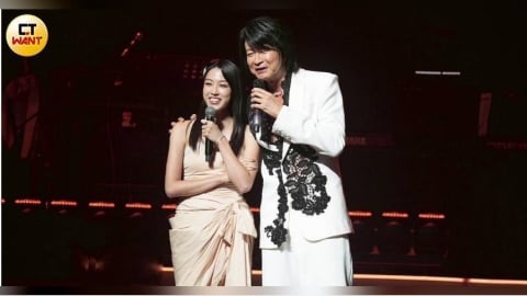 最美星二代現身助陣老爸開唱　游鴻明自爆：我也包養她20幾年了！