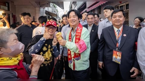 太潮了!粉紅超跑今晚起駕 賴總統突曬「皮克敏明信片」親曝祝福