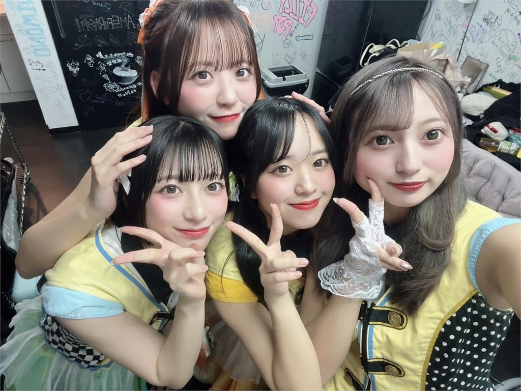 票價才147元！偶像女團辦見面會「竟0人到場」5正妹低頭、捂臉哭全被拍