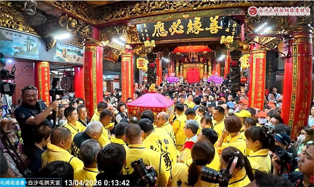 政治人物挨轟講太久…白沙屯媽祖起駕錯過吉時？山邊王爺「突激動暴衝」主委還原真相