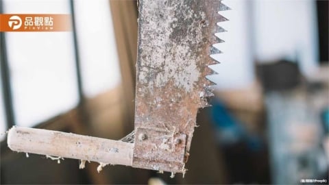 79老父鋸刀砍兒子!還嗆:今天一定要讓你死