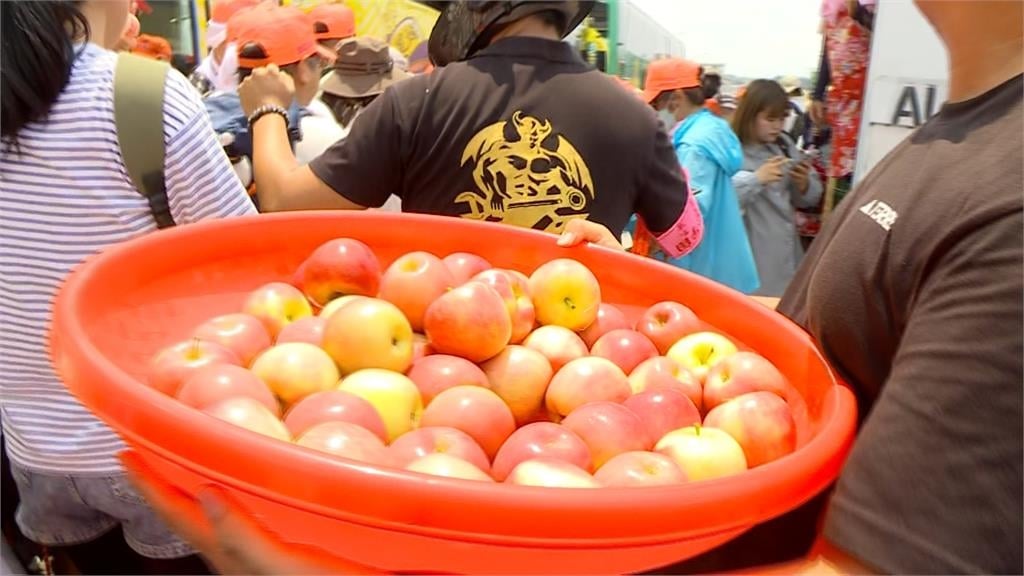 持續追女神！　午餐時間媽祖請客　香燈腳讚：超豐盛
