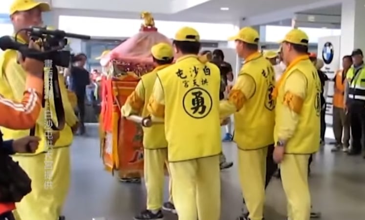 白沙屯媽祖進香第2天駐駕彰化大村　隔日凌晨五點起駕