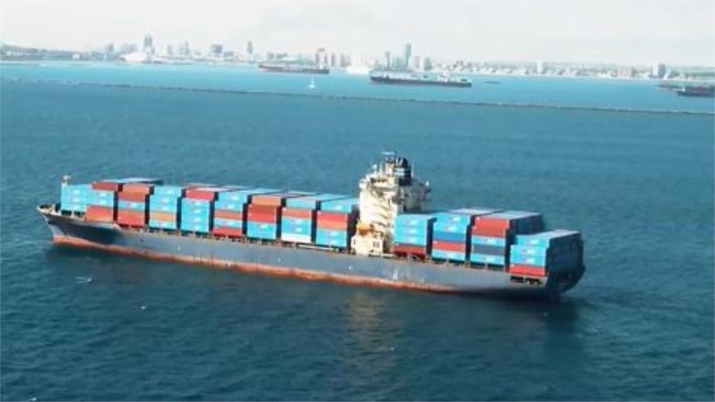 22歲正妹買房豪付清頭期款！網一看本業驚「入行3年月新20萬↑」秒跪：有夠猛