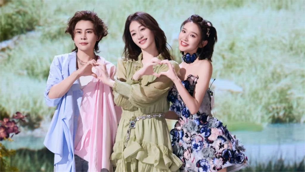 《浪姐7》3姊姊「失控大走音」！曾沛慈遭拍「表情逐漸母湯」畫面全網瘋傳