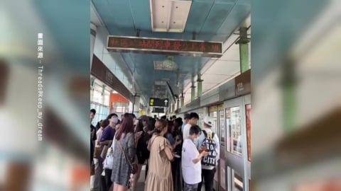 北捷文湖線列車異常　月台塞爆大排長龍