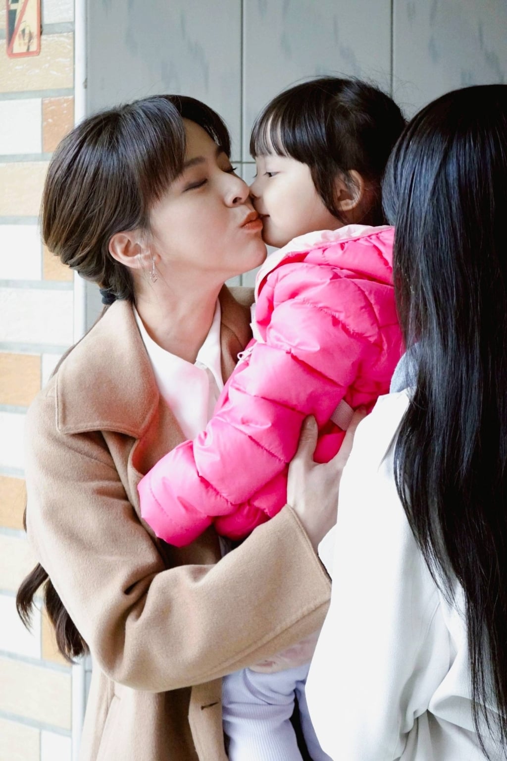 蘇晏霈開課了？一對一教戲《豆腐媽媽》童星豆豆 呆萌互動笑瘋網友