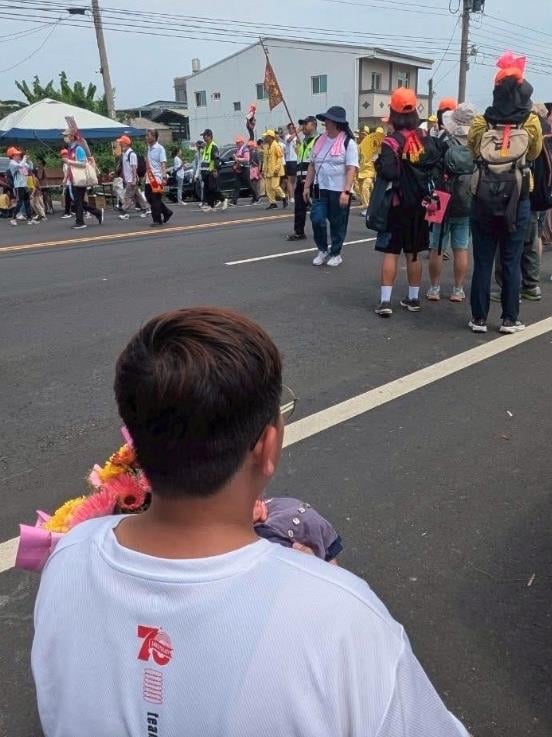 香燈腳伸援手：媽祖請我來幫你！信眾靠1張符「救回病危嬤」隔年進香再相遇