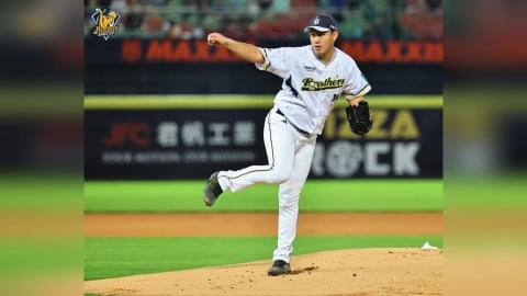 中職(影)／中信兄弟投捕默契有問題？球評轉播直言批：選手情緒擺前面，球迷放哪裡？