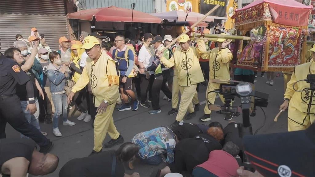 46萬香燈腳猛衝白沙屯媽祖「一票人倒下」！專家急警「3類人不適合跟」揭能量關鍵