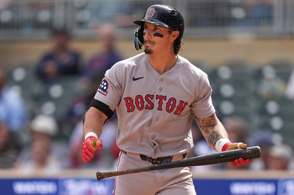 MLB(影)/不滿球迷要他「去自殺」!紅襪球星杜蘭「金杜蘭」比中指回應引發爭議