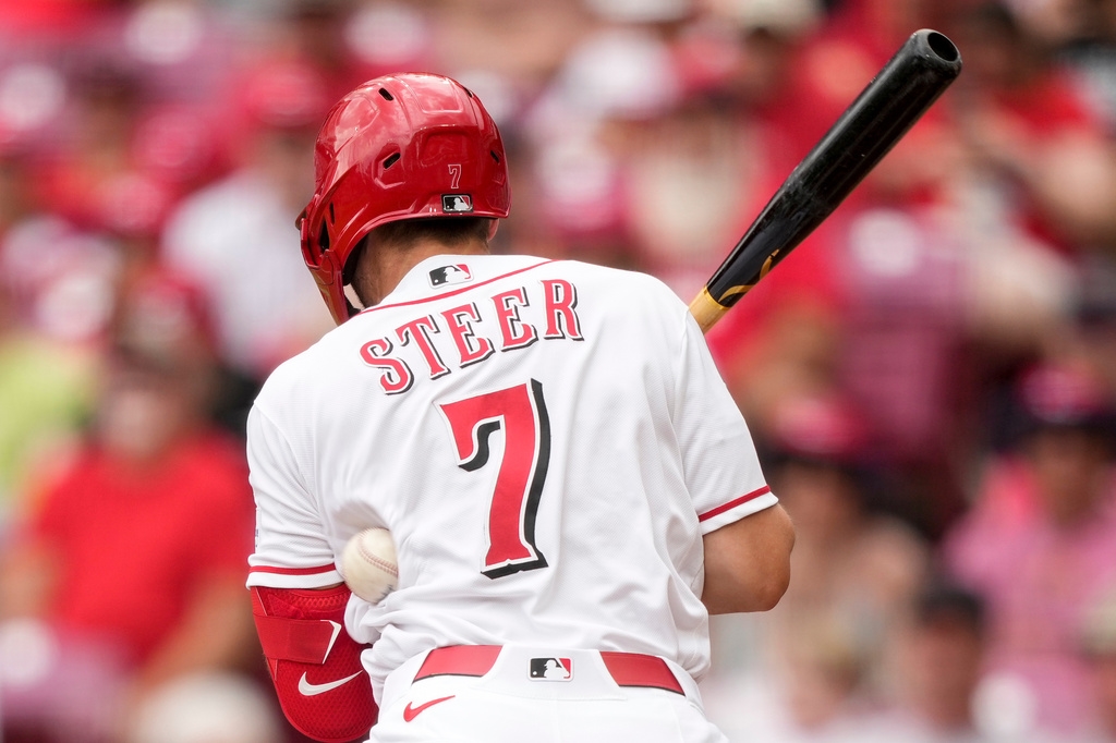 MLB(影)／三振結束比賽後還發生衝突！巨人、紅人板凳清空場面一度混亂