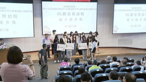 愛心延續24年!基金會頒獎學金助孩就學 蘇晏霈受邀擔任公益大使