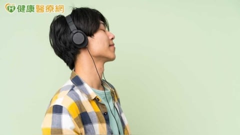 你是愛老歌、老片的「老派青年」嗎？醫：懷舊不奇怪　留意3警訊