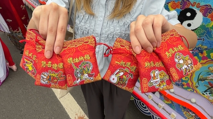 遊戲品牌挺媽祖進香　遊戲角色登藝閣車驚喜現身