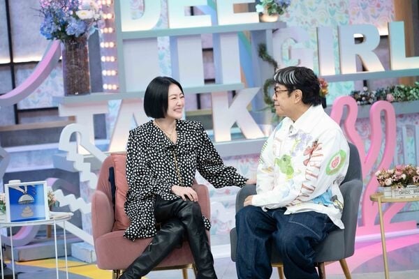 圖／《小姐不熙娣》特別企劃，主持人徐熙娣與特別主持人蔡康永同台，兩人久違合體引發觀眾關注。（東森綜合台 提供）