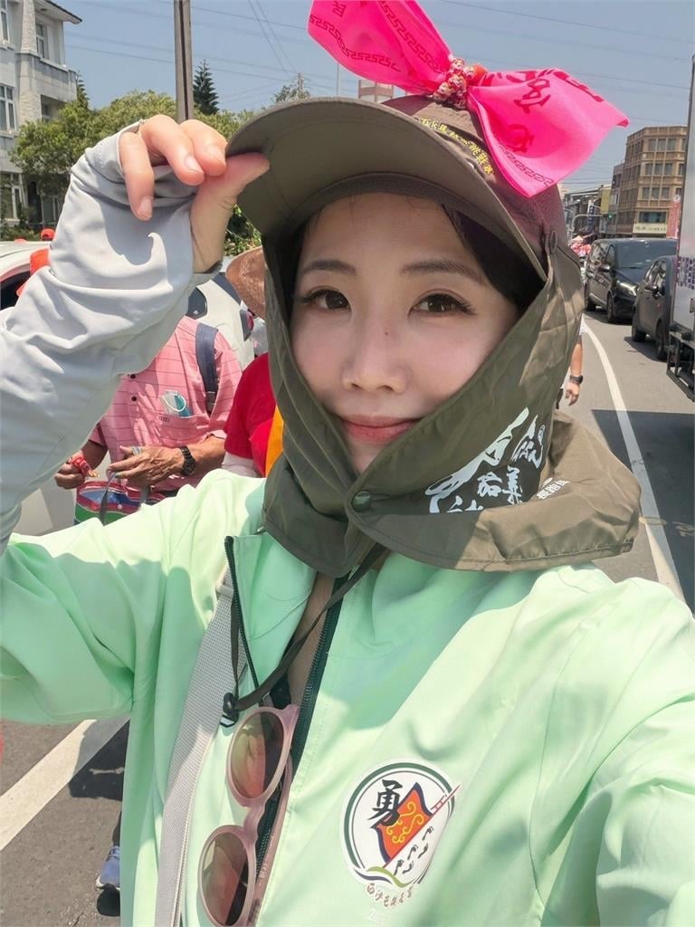  謝忻連3年參加白沙屯進香！自拍照「這1幕」遭網狂嗆：對媽祖不敬