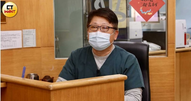 獸醫師曲維紀認為，現行制度應改為負面表列，避免限縮臨床用藥空間。（圖／方萬民攝）&nbsp;