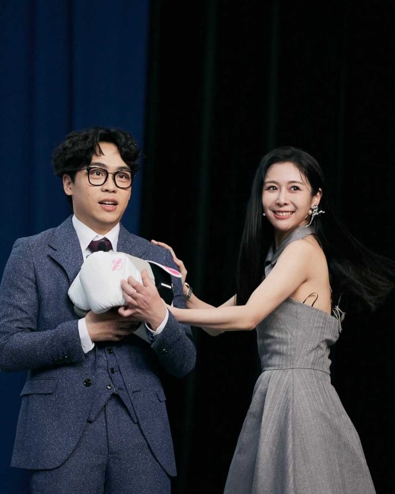 賀瓏（左）與Albee去年6月被拍到牽手遊大阪，之後爆發一連串風波。（圖／翻攝自Albee IG）