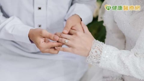 不婚快樂一生？研究發現「癌症風險較高」女性影響更大　專家這麼說