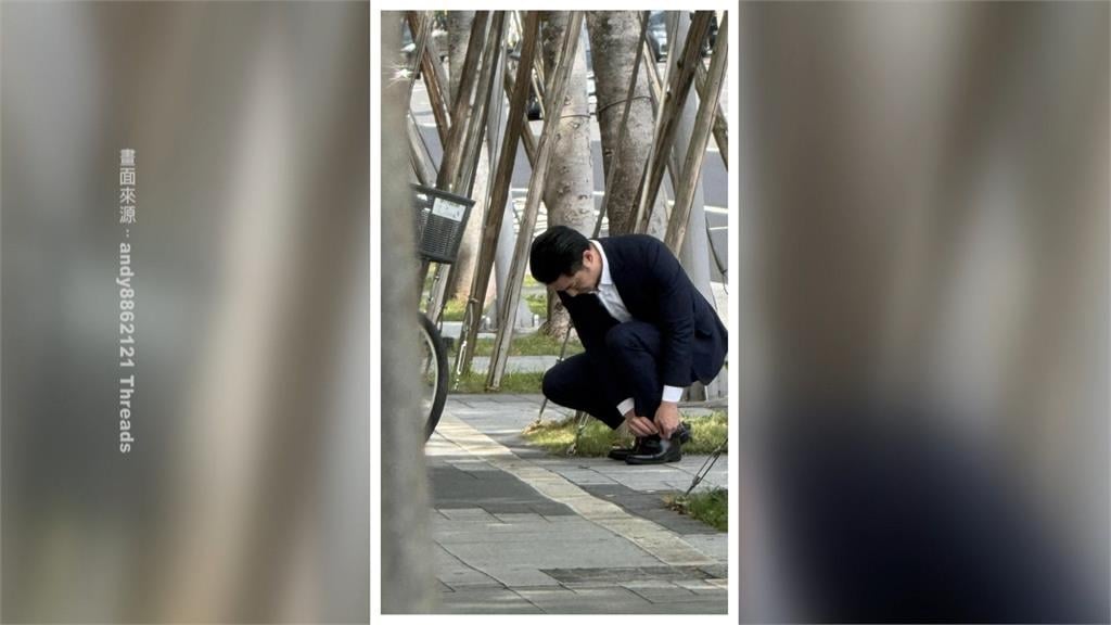 蔣萬安穿西裝騎UBike學馬、柯？　議員：不要再擺拍