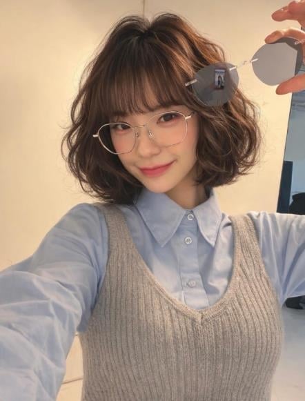 李多慧招牌長髮消失了？突曬「俏麗短髮」網暈喊：72變永遠不會讓人失望