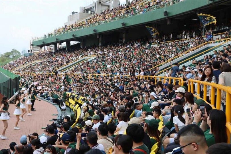 台鋼雄鷹為中華職棒第六隊，圖為高雄澄清湖棒球場。（圖／高雄市府提供）