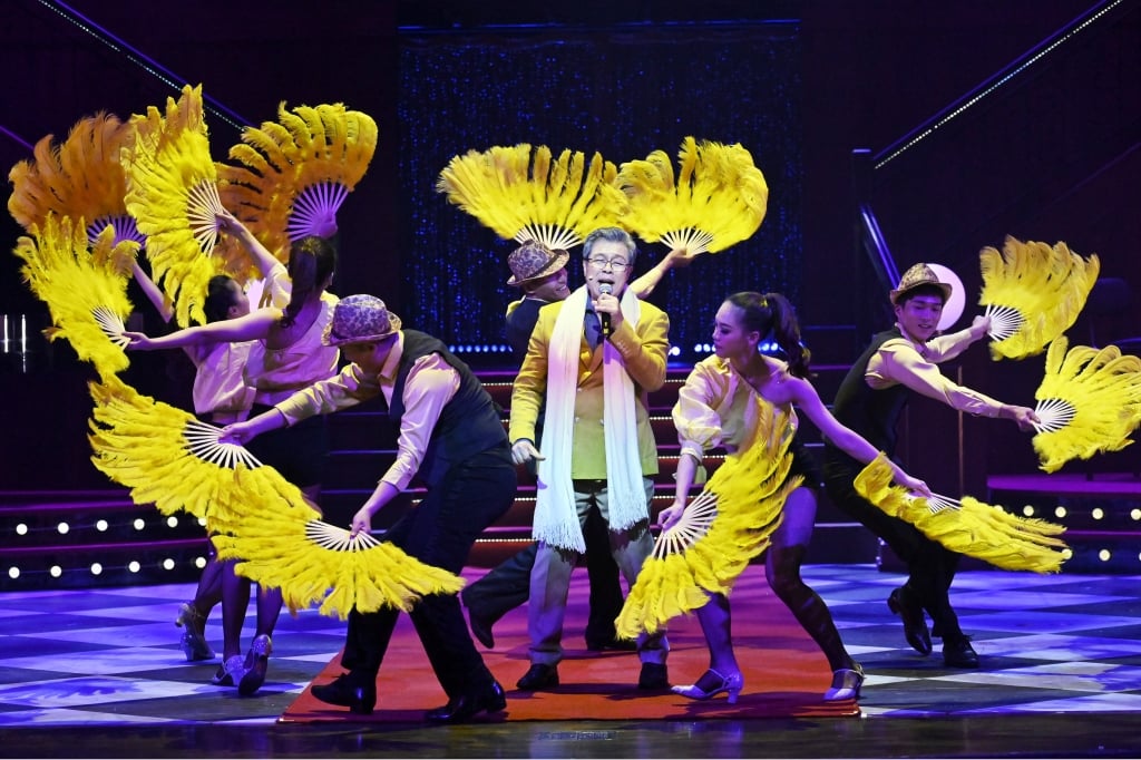 楊烈把舞台劇變演唱會！73歲歌聲撼動全場 一開口觀眾就哭了